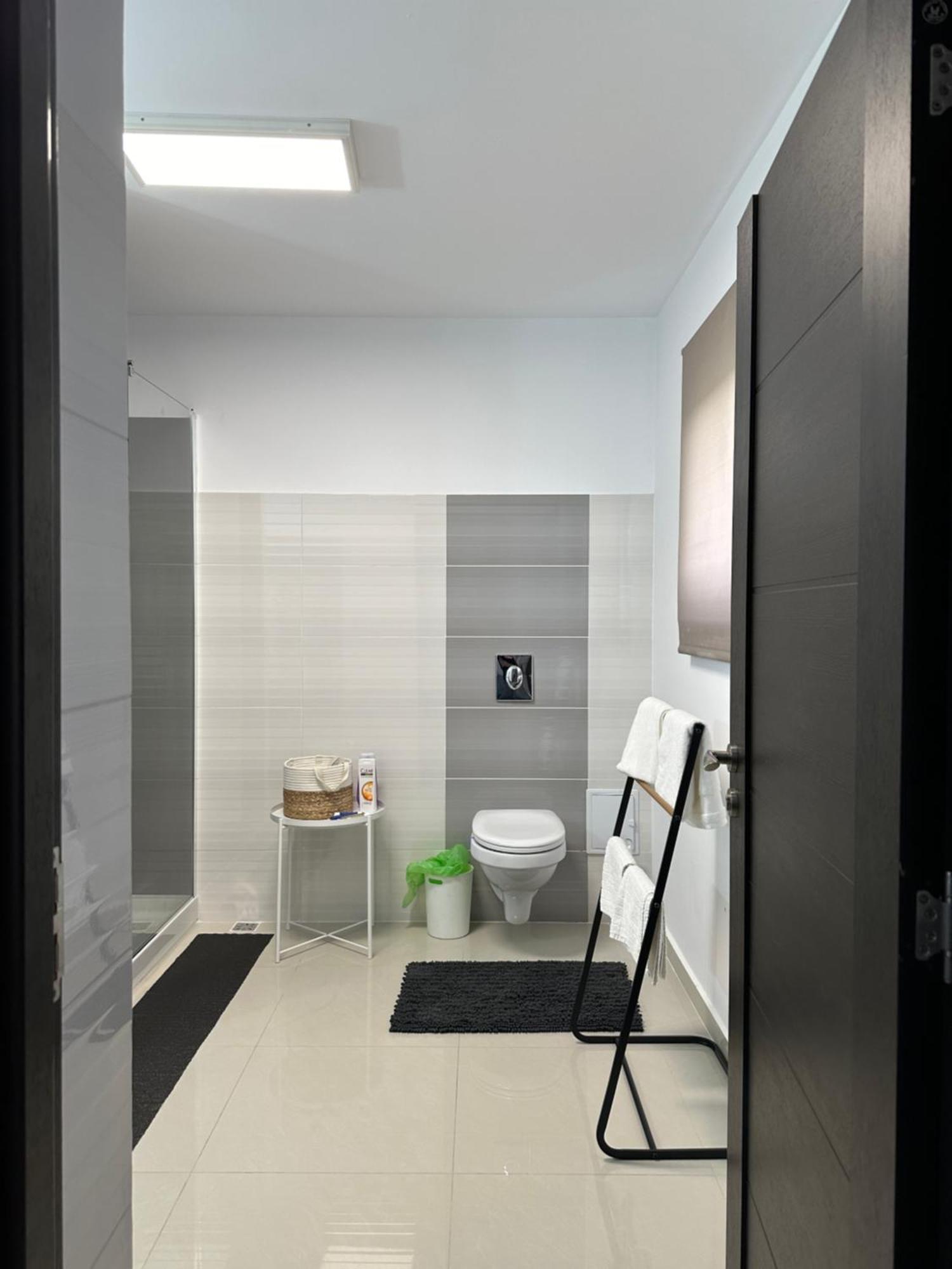 Green Oasis Apartment Stolniceni-Prajescu Ngoại thất bức ảnh